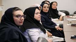  کمیته پایش، سنجش و کیفیت با محوریت بررسی شاخص‌های عملکردی در سالن جلسات بیمارستان پوست رازی برگزار شد