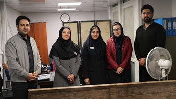 تقدیر از آیدا مرادی به عنوان (همکار مهربان) آبان ماه در بیمارستان پوست رازی