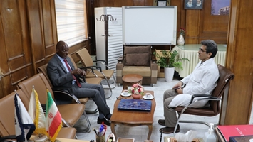 دیدار سفیر کنیا با دکتر سید ناصر عمادی رئیس بیمارستان پوست رازی