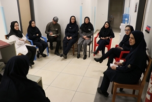 بازدیدمدیریتی ایمنی بیمار و کنترل عفونت از واحد نوردرمانی با تمرکز بر رفع چالش‌های خدماتی