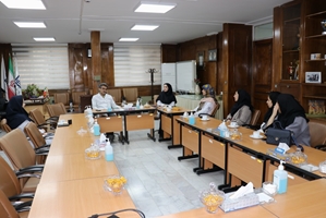 دیدار دکتر سید ناصر عمادی رئیس بیمارستان پوست رازی با اعضای جدید هیئت علمی 