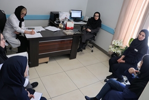 انجام بازدید مدیریتی ایمنی بیمار در واحد لیزر با حضور مدیر بیمارستان