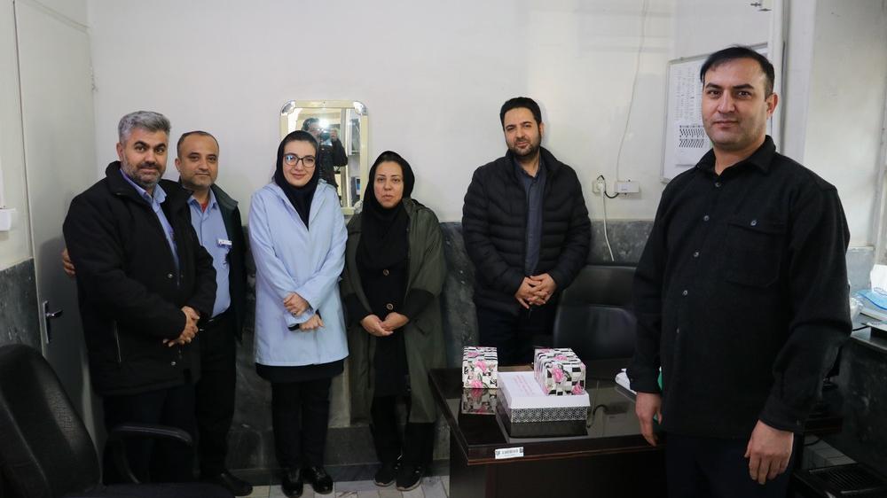 تقدیر از کارکنان واحد نقلیه بیمارستان پوست رازی به مناسبت روز حمل‌ونقل و رانندگان